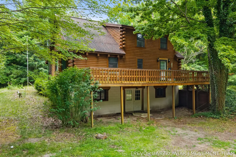 17708 120th Avenue Nunica, MI 49448