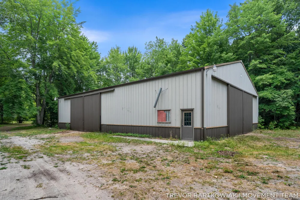 17708 120th Avenue Nunica, MI 49448
