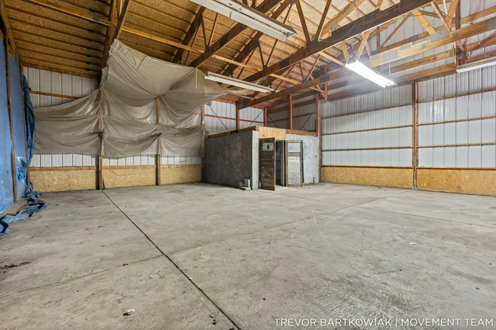 17708 120th Avenue Nunica, MI 49448