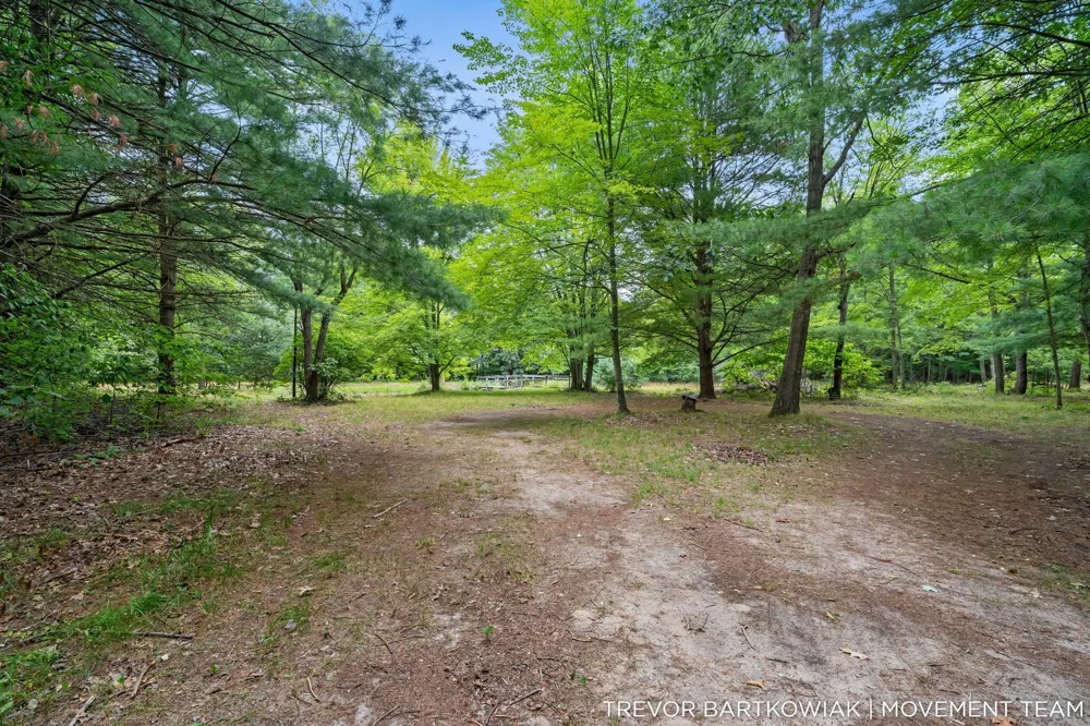 17708 120th Avenue Nunica, MI 49448