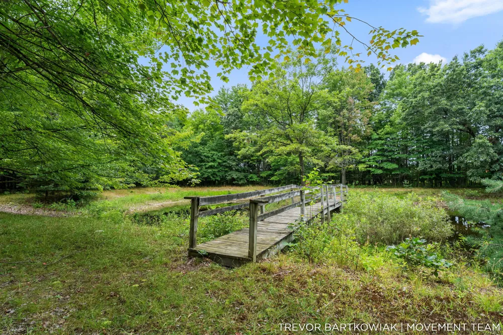 17708 120th Avenue Nunica, MI 49448