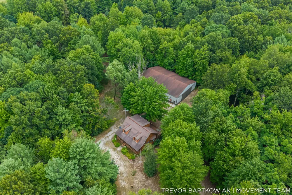 17708 120th Avenue Nunica, MI 49448