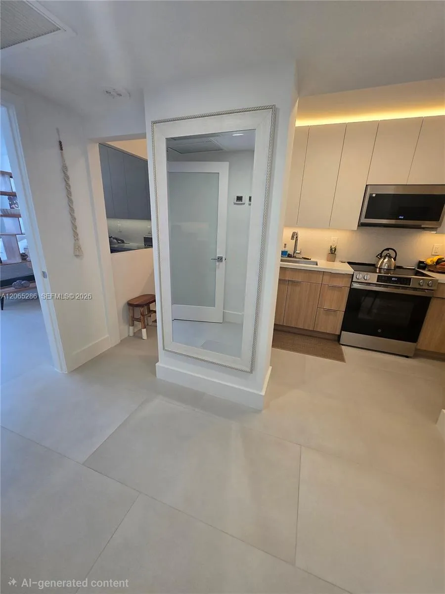 100 Lincoln Rd #931 Miami Beach, FL 33139