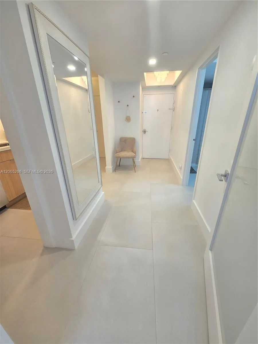 100 Lincoln Rd #931 Miami Beach, FL 33139