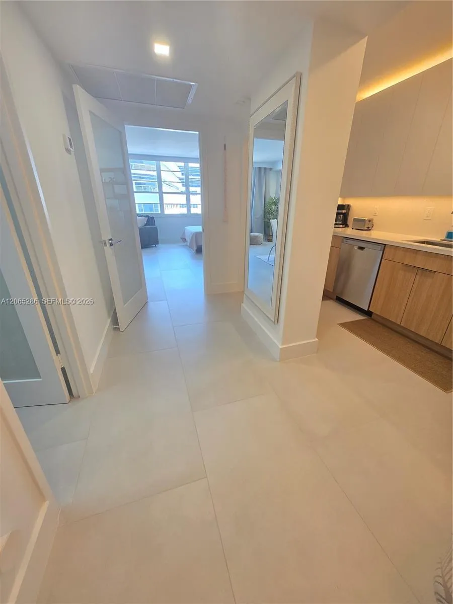 100 Lincoln Rd #931 Miami Beach, FL 33139