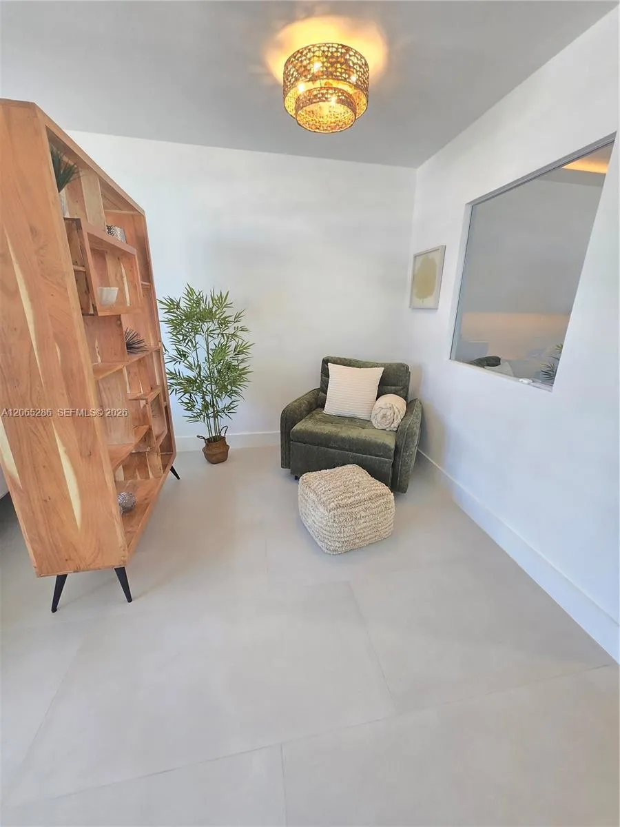 100 Lincoln Rd #931 Miami Beach, FL 33139