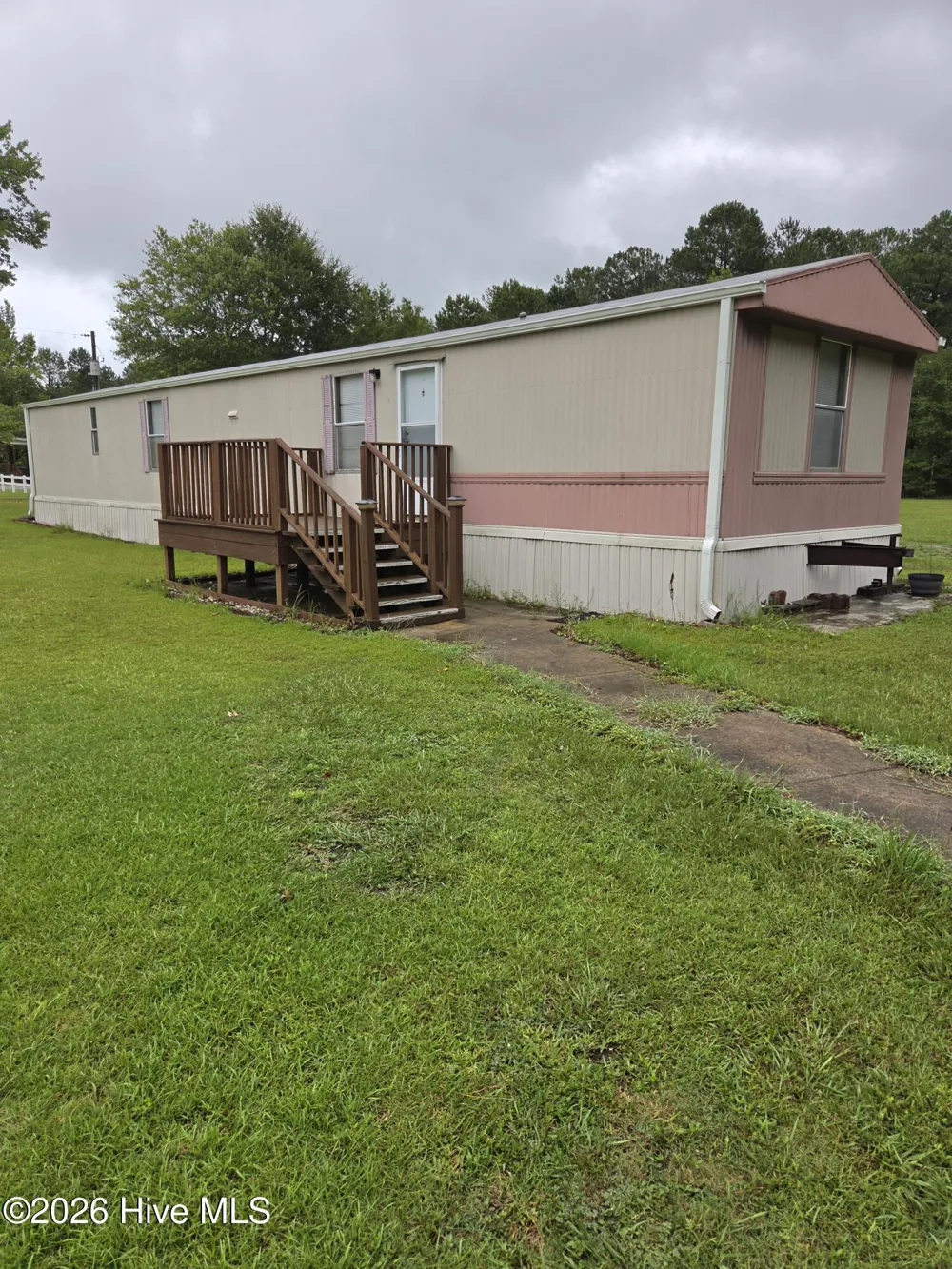 205 Meadow Lane E Hubert, NC 28539