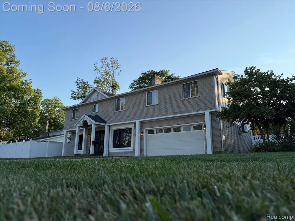 519 Berwyn Street Dearborn Heights City, MI 48127