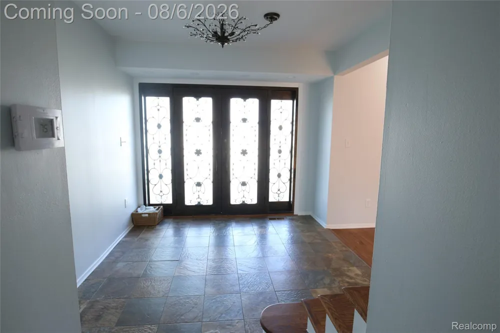 519 Berwyn Street Dearborn Heights City, MI 48127