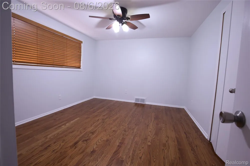 519 Berwyn Street Dearborn Heights City, MI 48127