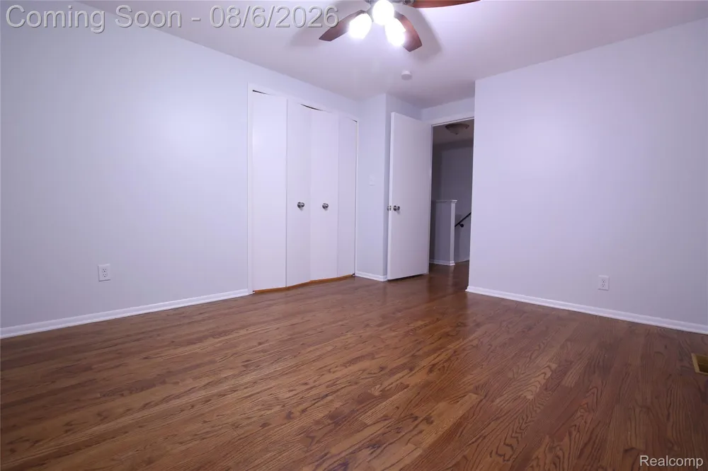 519 Berwyn Street Dearborn Heights City, MI 48127