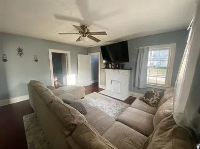 315 W 14th St Columbia, TN 38401