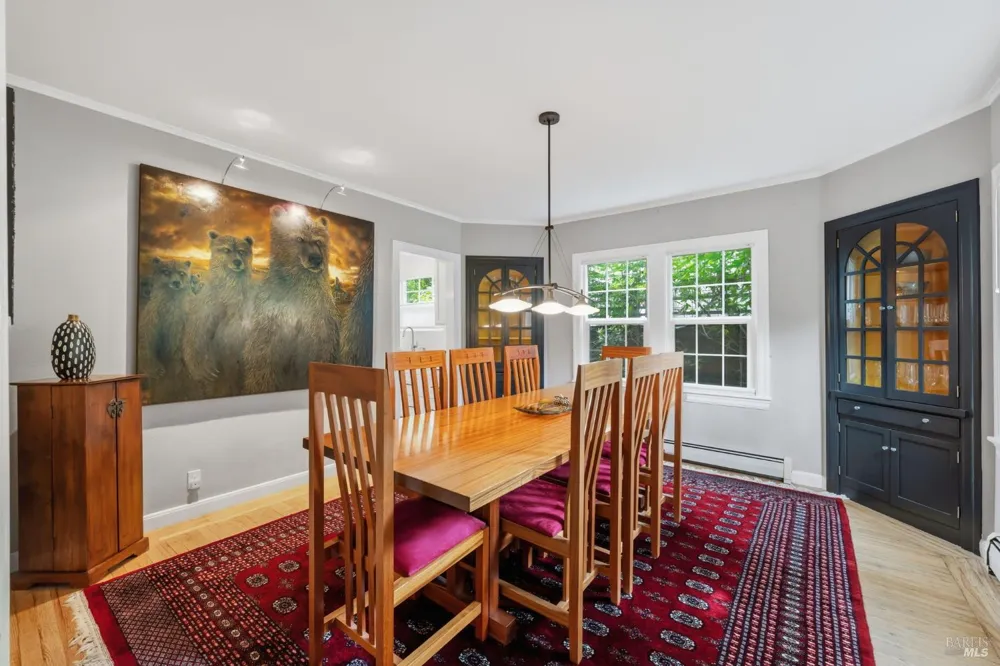 1621 Austin Way Santa Rosa, CA 95404