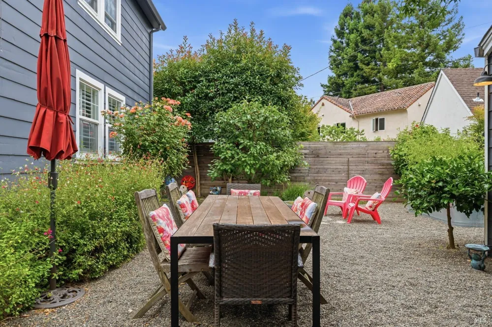 1621 Austin Way Santa Rosa, CA 95404
