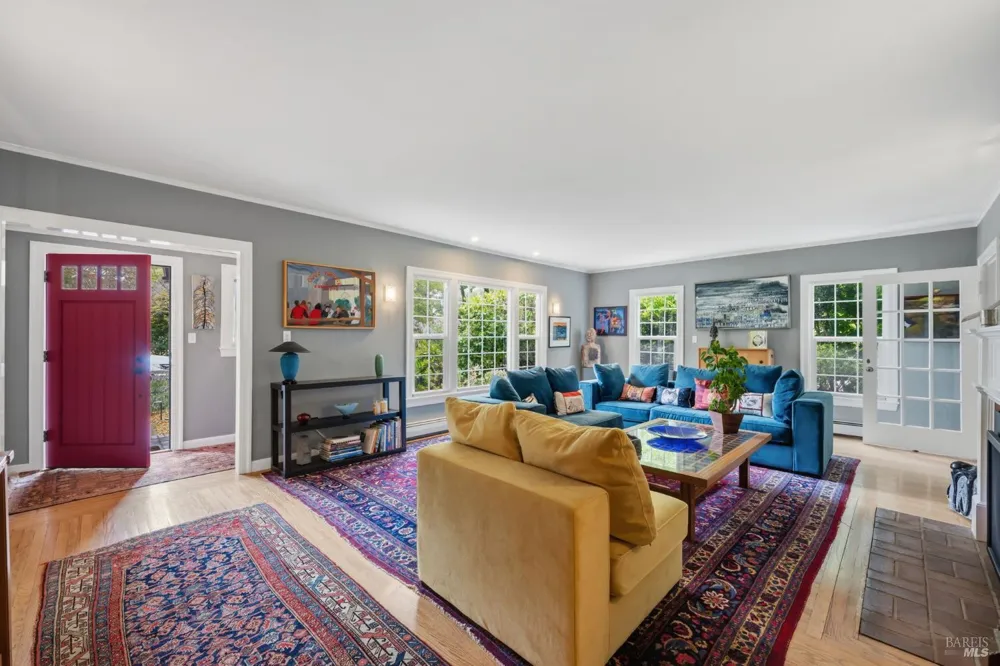 1621 Austin Way Santa Rosa, CA 95404