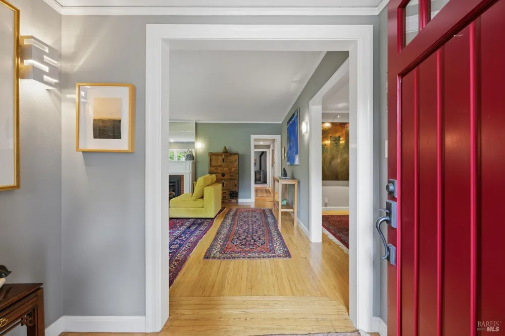 1621 Austin Way Santa Rosa, CA 95404