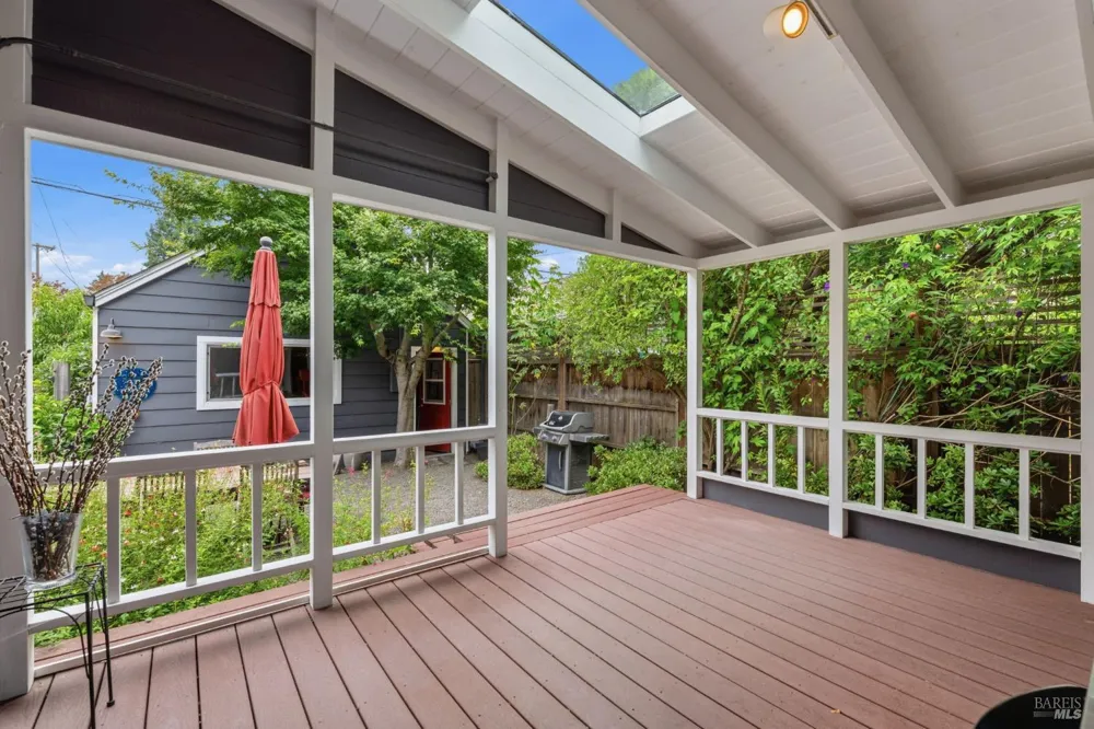 1621 Austin Way Santa Rosa, CA 95404