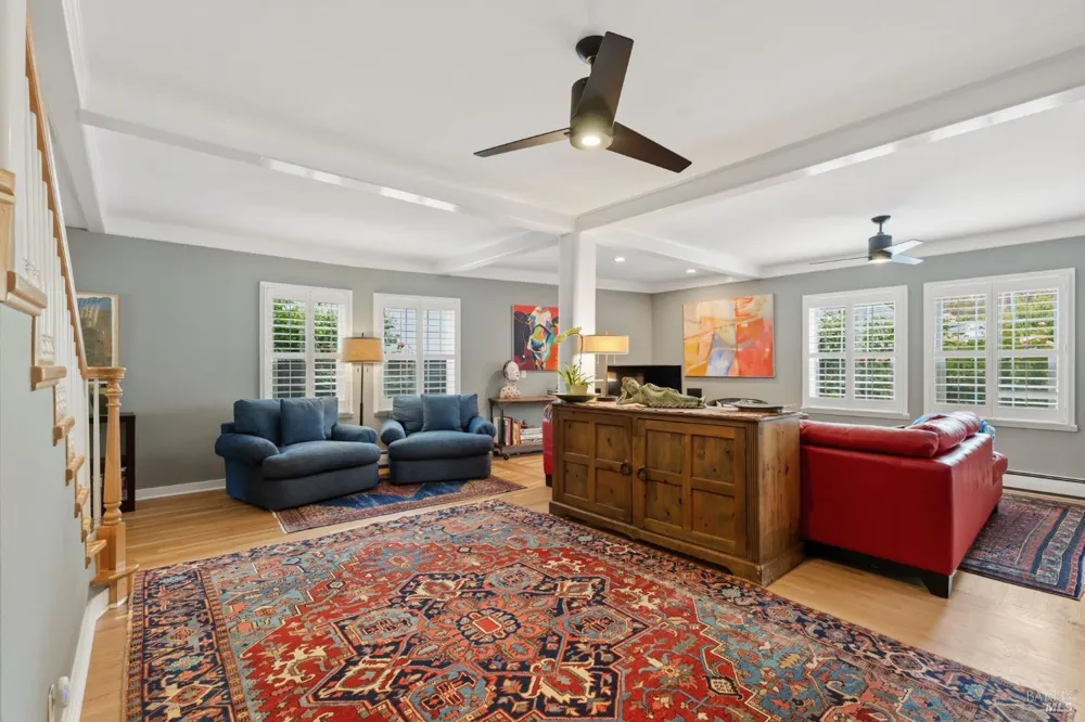1621 Austin Way Santa Rosa, CA 95404