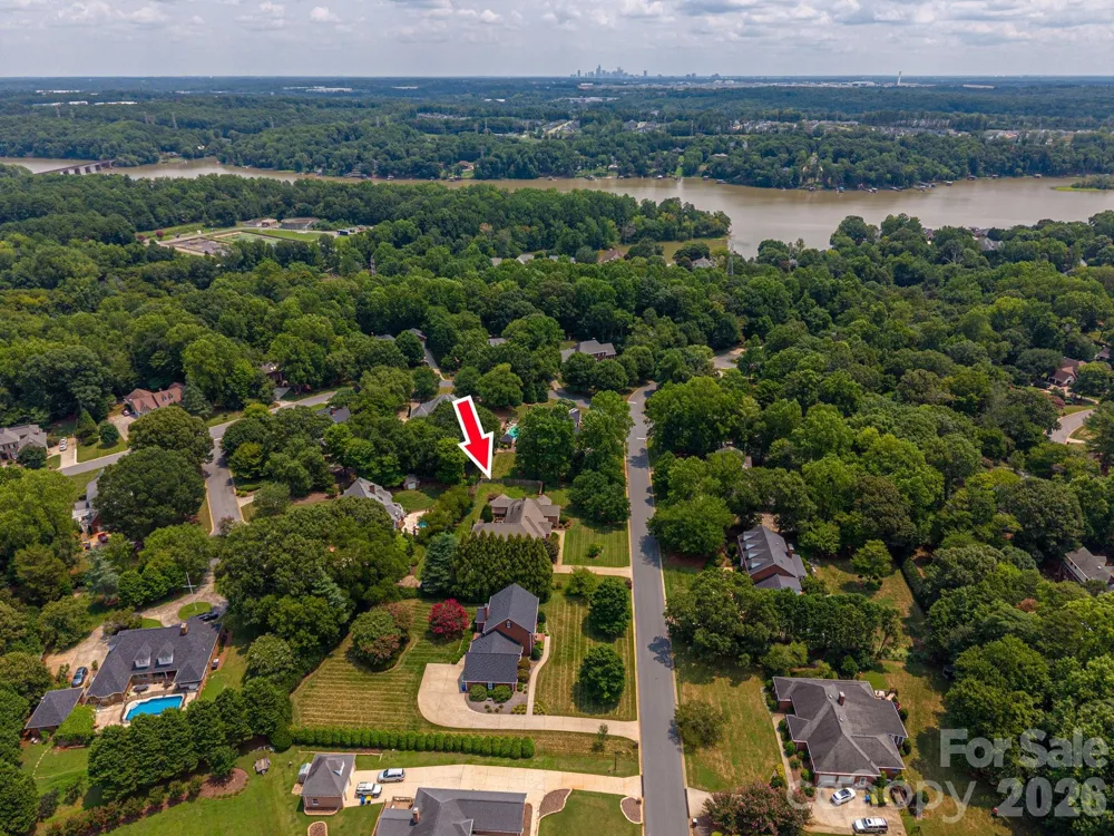 5023 Samuel Pinckney Drive Belmont, NC 28012