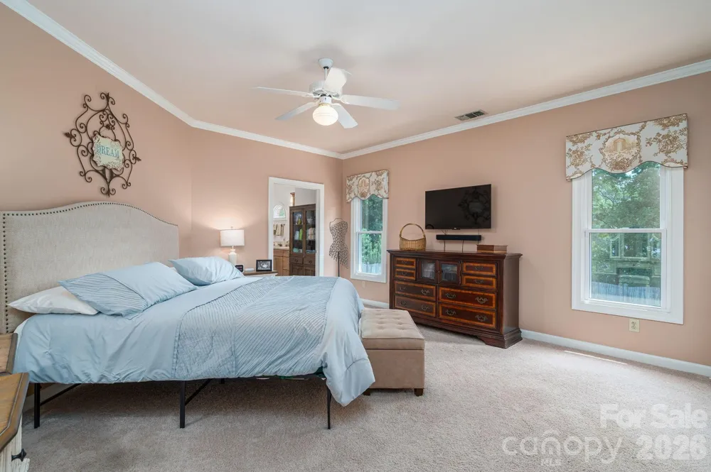 5023 Samuel Pinckney Drive Belmont, NC 28012