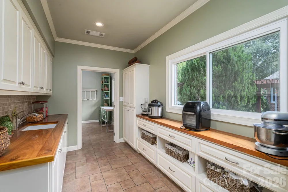 5023 Samuel Pinckney Drive Belmont, NC 28012