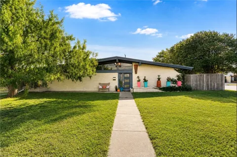 3462 Santa Fe Street