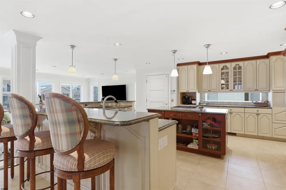 105 S 26 Ave Longport, NJ 08403