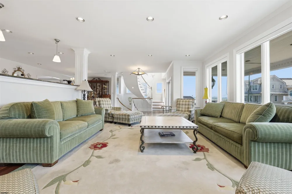 105 S 26 Ave Longport, NJ 08403