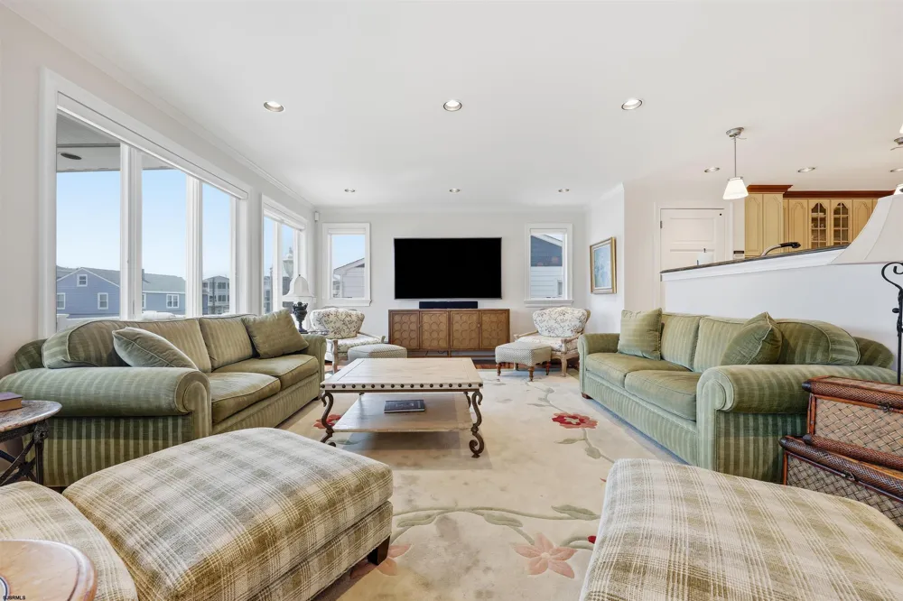 105 S 26 Ave Longport, NJ 08403