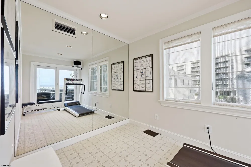 105 S 26 Ave Longport, NJ 08403