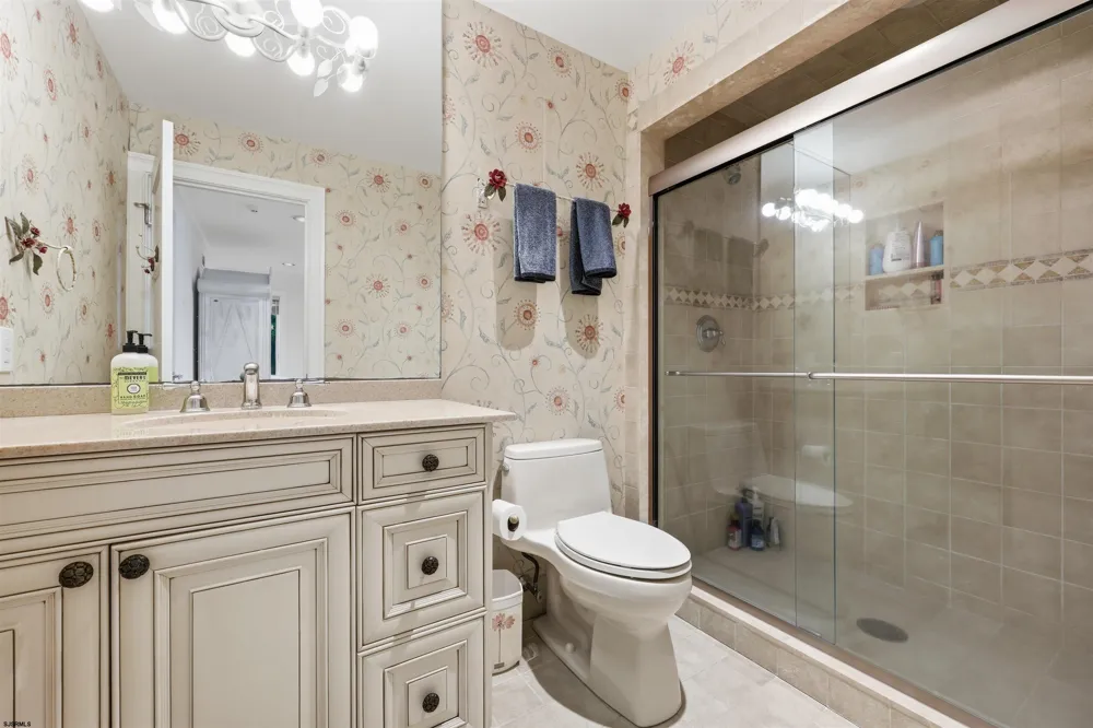 105 S 26 Ave Longport, NJ 08403