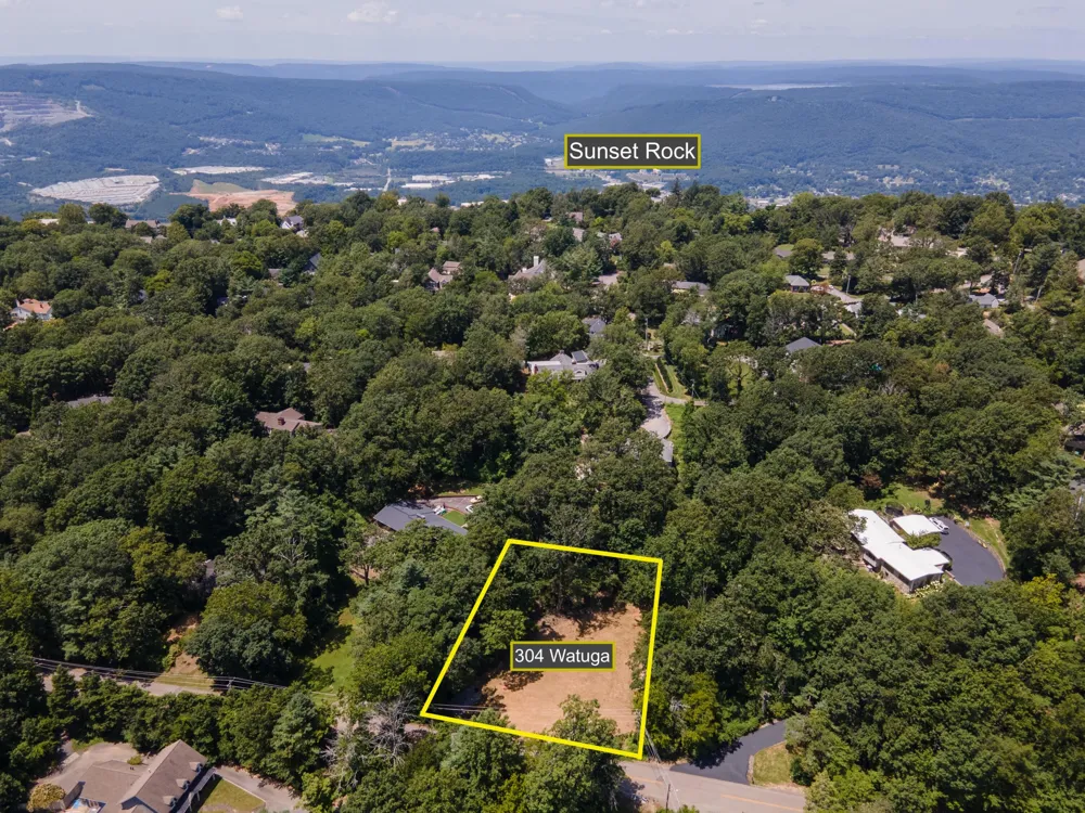 304 Watauga Lane Lookout Mountain, TN 37350