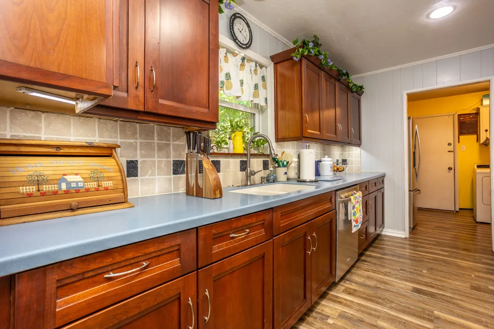 124 MARTIN DRIVE Lancaster, TX 75146