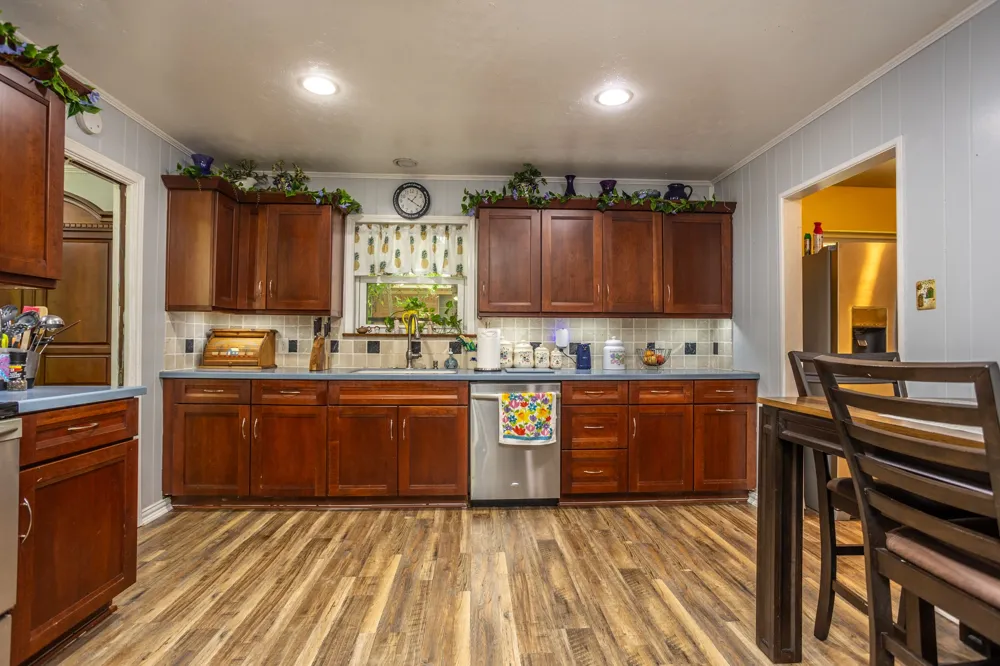 124 MARTIN DRIVE Lancaster, TX 75146