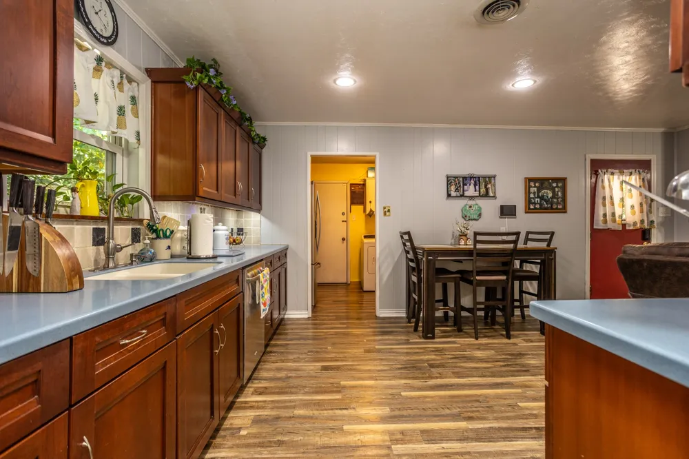 124 MARTIN DRIVE Lancaster, TX 75146