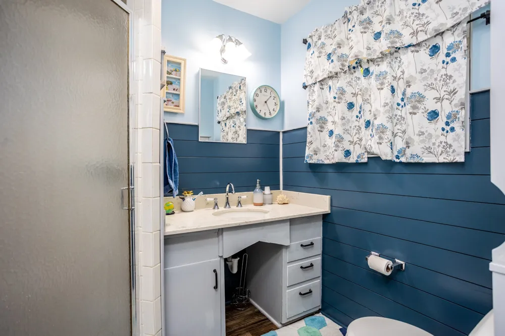124 MARTIN DRIVE Lancaster, TX 75146