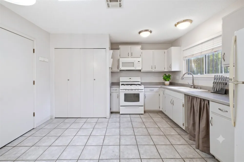 12101 Wilderness Trail Live Oak, TX 78233