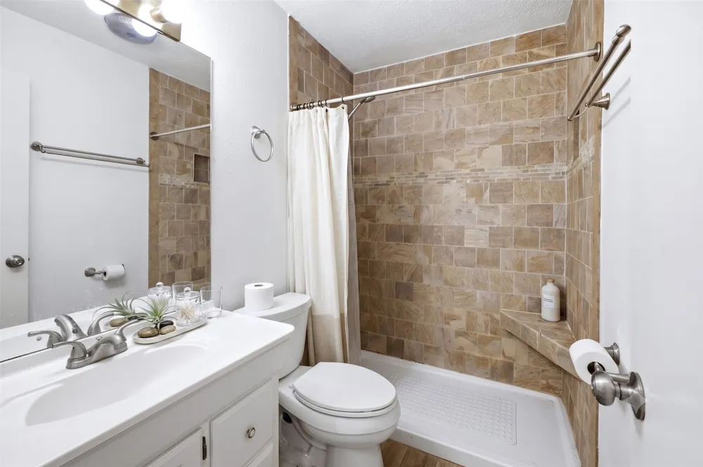 12101 Wilderness Trail Live Oak, TX 78233