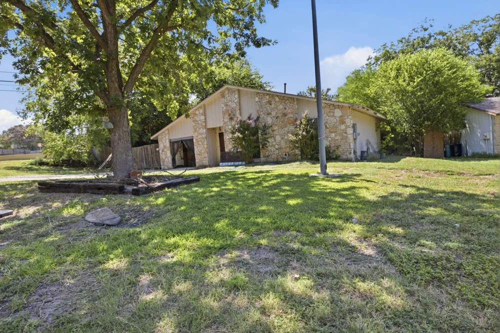 12101 Wilderness Trail Live Oak, TX 78233