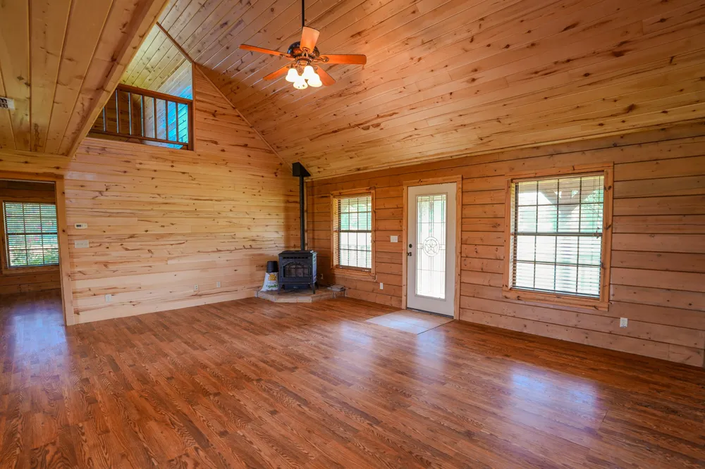457 County Road 3270 Mineola, TX 75773
