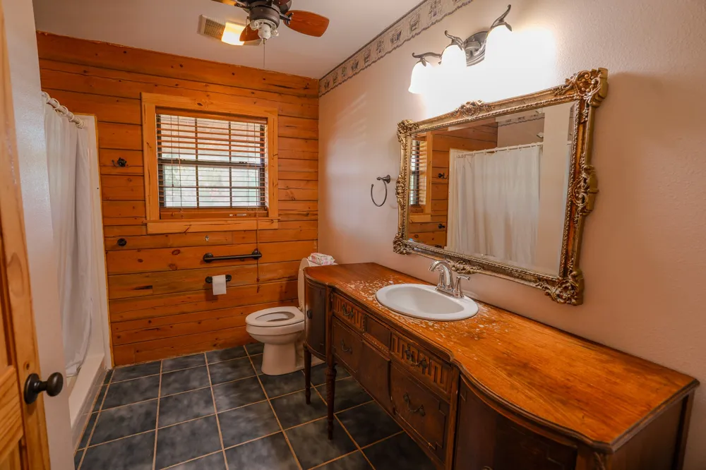 457 County Road 3270 Mineola, TX 75773