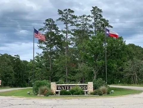 11 Pine Valley