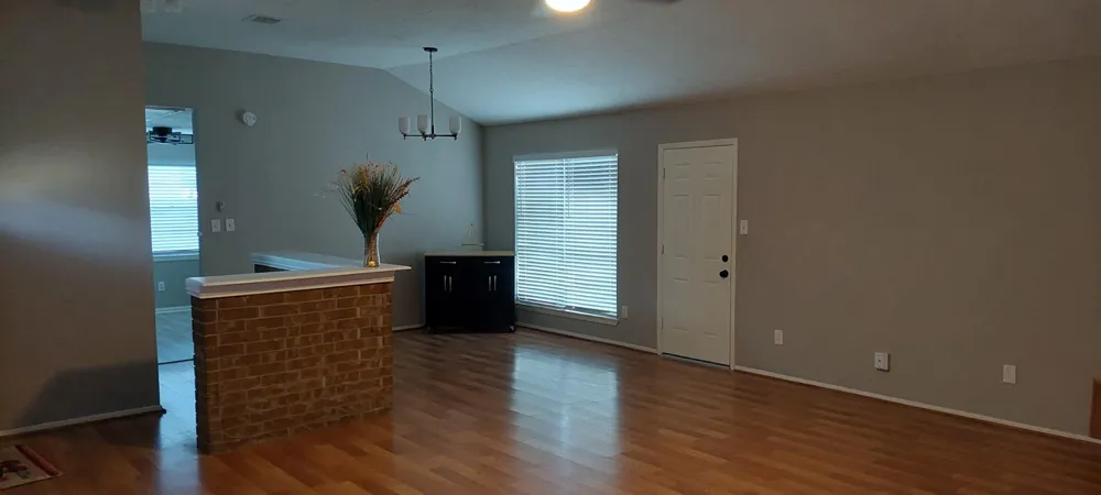 1618 Thornbrook Drive Missouri City, TX 77489