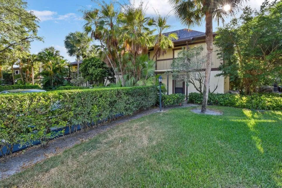 13334 Polo Club Road #231 Wellington, FL 33414