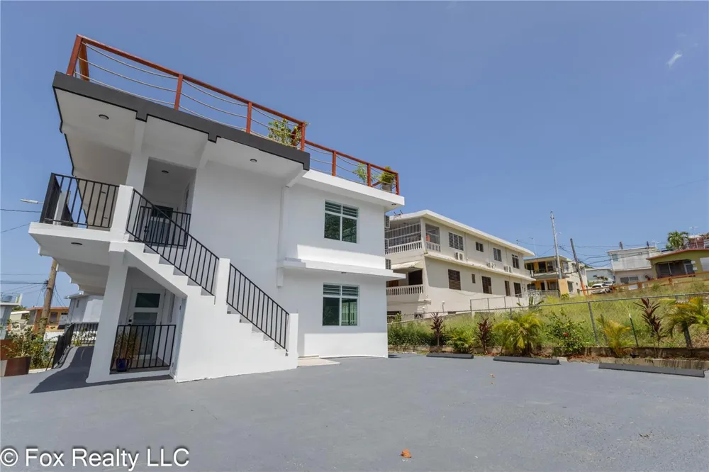 391 CALLE FRANCISCO COLON GUERRA #391 Rincon, PR 00677