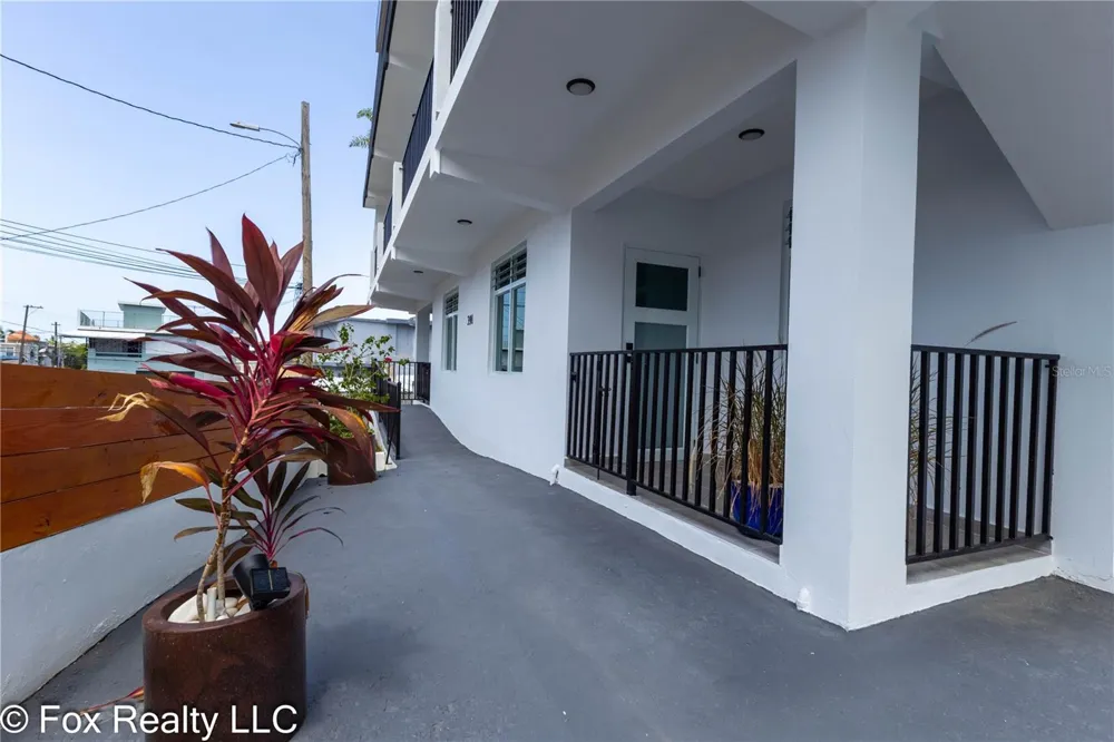391 CALLE FRANCISCO COLON GUERRA #391 Rincon, PR 00677