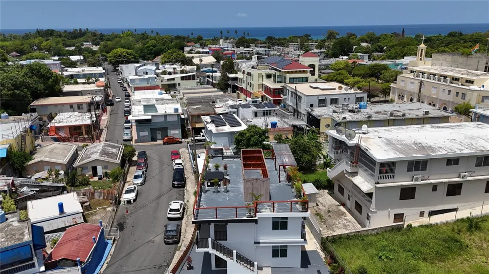 391 CALLE FRANCISCO COLON GUERRA #391 Rincon, PR 00677