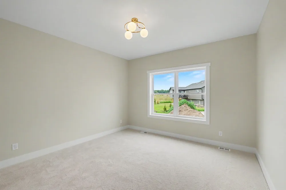1830 Stratford Lane NW Walker City, MI 49534