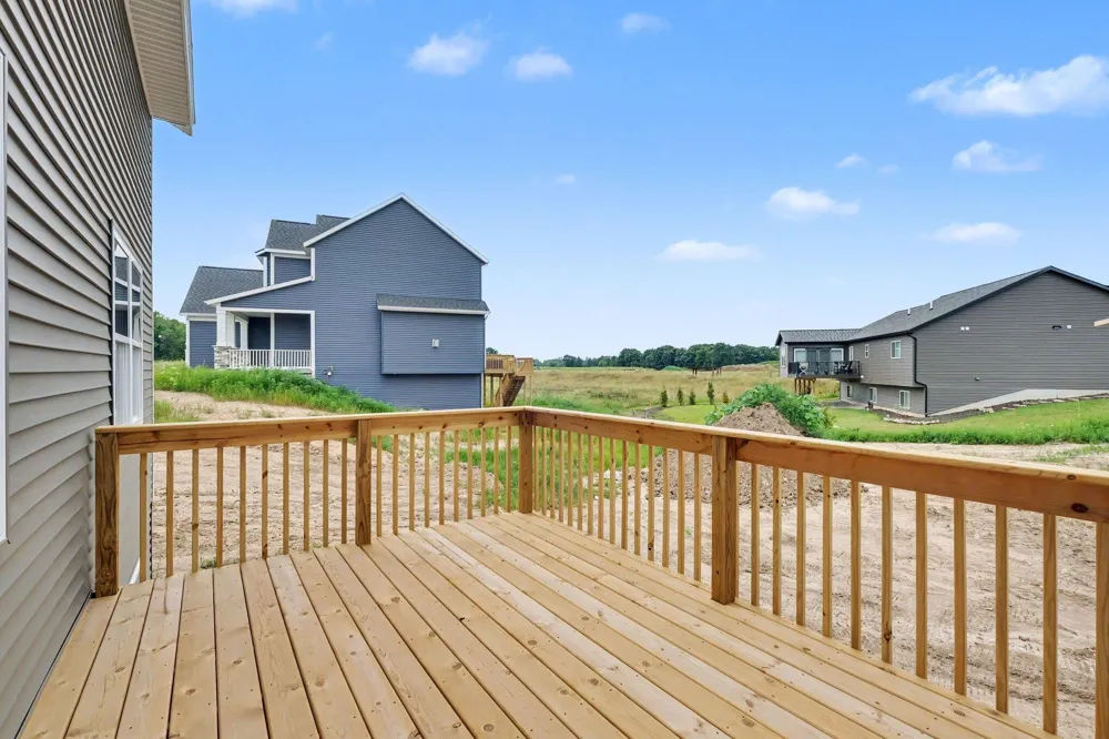 1830 Stratford Lane NW Walker City, MI 49534
