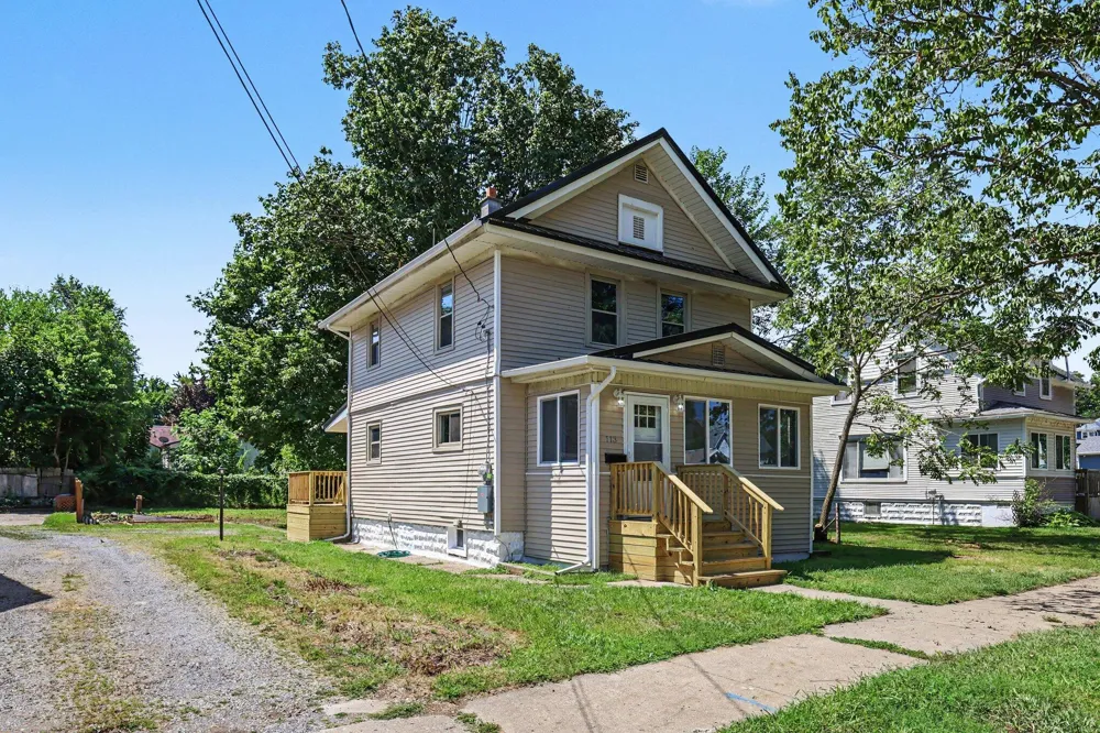 113 E Robinson Street Jackson City, MI 49203